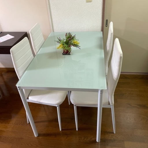 ガラスダイニングセット