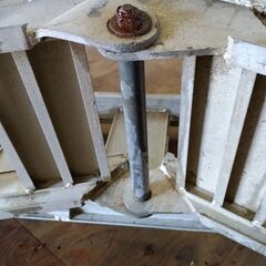 折り畳み式アルミラダー メーカー/耐荷重量不明 2本1組