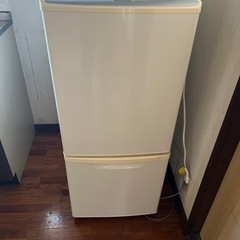 冷蔵庫と洗濯機5千円であげます。