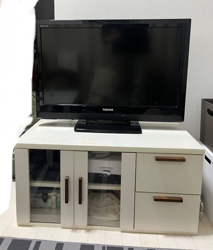 32Vテレビ＋テレビ台の2点セット