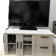 32Vテレビ＋テレビ台の2点セット