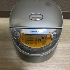 中古品  3.5合炊き TOSHIBA 東芝 IH炊飯器 RC-6XJ