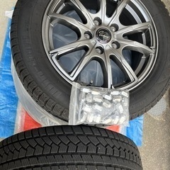 スタッドレスタイヤ4本セット(205/60R16)