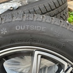 スタッドレスタイヤ4本セット(205/60R16)