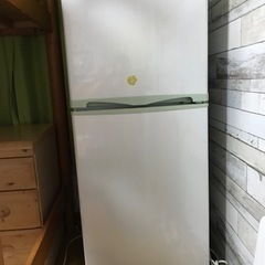 138ℓ冷蔵庫　2015年製