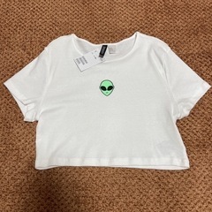 新品・H＆M☆宇宙人Tシャツ