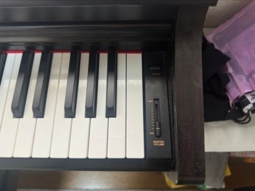 電子ピアノ