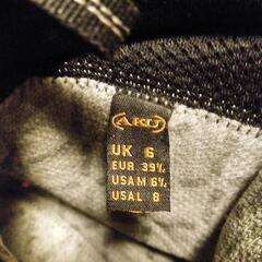 雪山やりたい女子　最適価格　登山靴