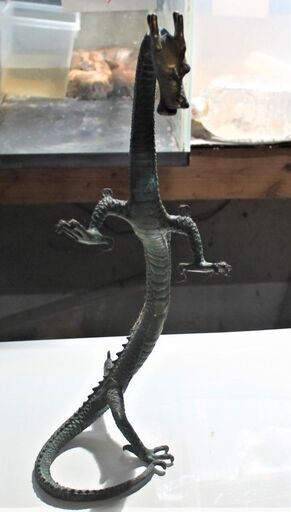 龍の銅像　高さ４０ｃｍ程