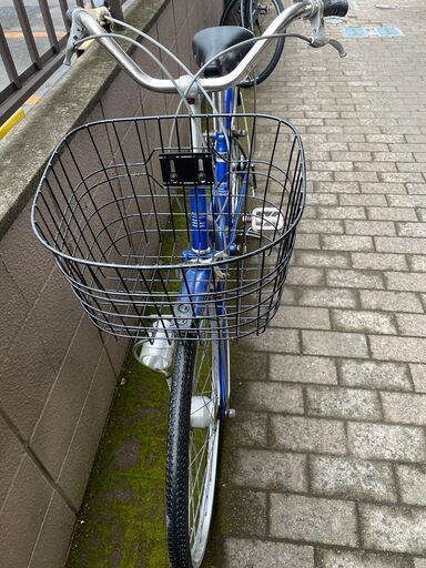 リサイクルショップどりーむ荒田店　No549 エコNo15590X 自転車　ママチャリ　２６インチ　綺麗な青♪　ギア切り替え付き♪　LEDオートライト付き♪　早い者勝ちです♪ リサイクルショップどりーむ荒田店 No549 エコNo15590X 自転車