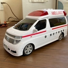 救急車　おもちゃ