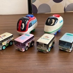電車、バス　おもちゃ
