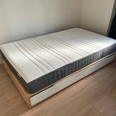 IKEAセミダブルベッド“マンダール”