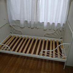 IKEA　伸縮ベッド譲ります。すのこあり