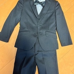 【値下げしました】入学式、男の子のスーツ、サイズは120