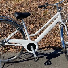 イオンバイク　トップバリュ　アルミフレーム自転車ベルトドライブL-B ホワイト 27型　内装5段変速