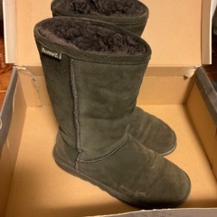 BearPaw ムートンブーツ　25cm位