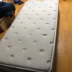 ニトリ デュアルポケットマットレス定価89,900円