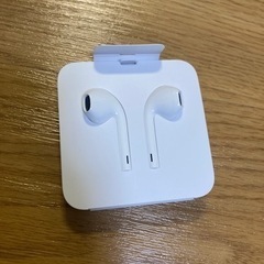 未使用 Apple EarPods with Lightning...