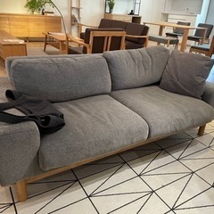 2.5〜3人掛けソファ 美品 おしゃれ 北欧