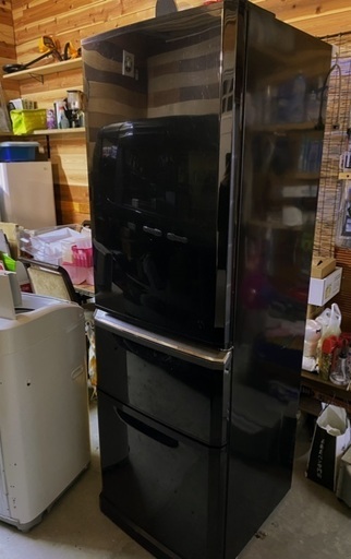 三菱 冷蔵庫！370L ブラック