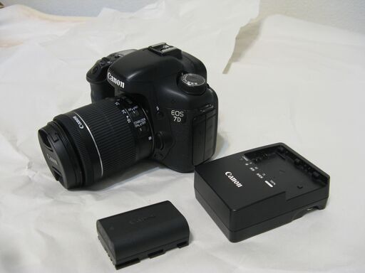 デジタル一眼 Canon EOS  7D + EF-S18-55mm