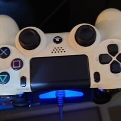 取引完了品】PS4 CUH-1100A White + ソフト