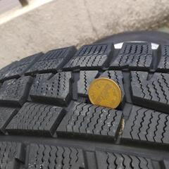 １７インチ 215/60/17　スタッドレスタイヤ　