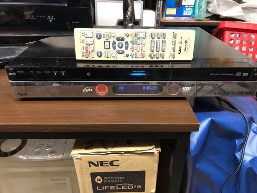 シャープ　AQUOSデジタルハイビジョンHDD内蔵DVDレコーダー DV-AR11　地デジ・BS・CS放送の録画・再生確認済み・リモコン付属
