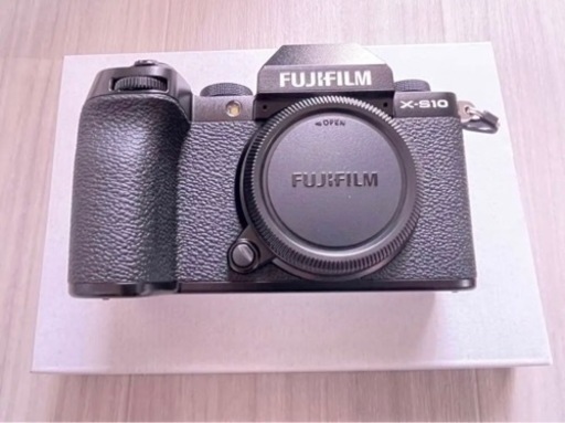 FUJIFILM 富士フイルム X-S10 ボディ 新品