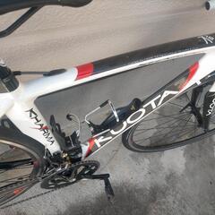 美品 KUOTA KHARMA  フルカーボン サイズ48 105組-MOTHER FADED BLACK INSIDER CROP 27サイズ