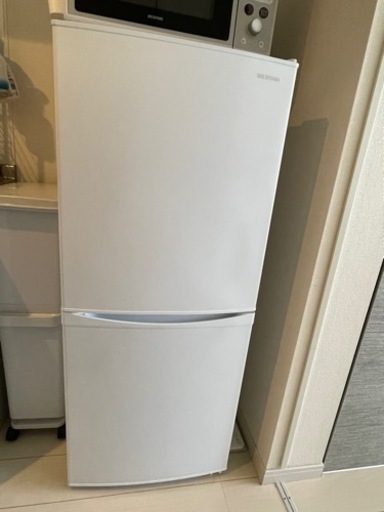 冷蔵庫　142L  2021年式
