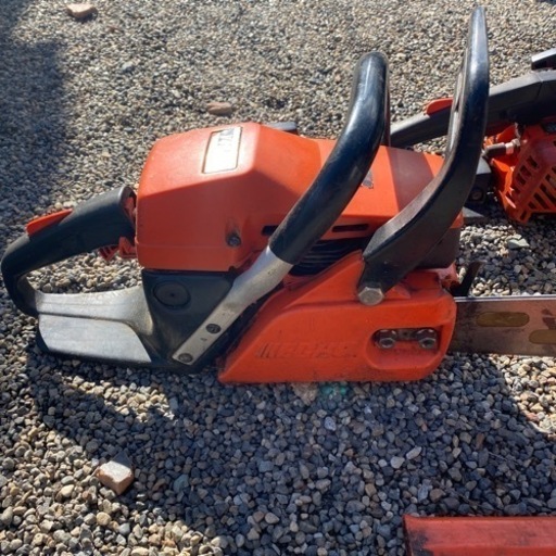 商談中です。ジャンク　チェーンソー2台価格変更しました 商談中です。ジャンク チェーンソー2台価格変更しました