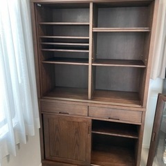 カリモク　食器棚