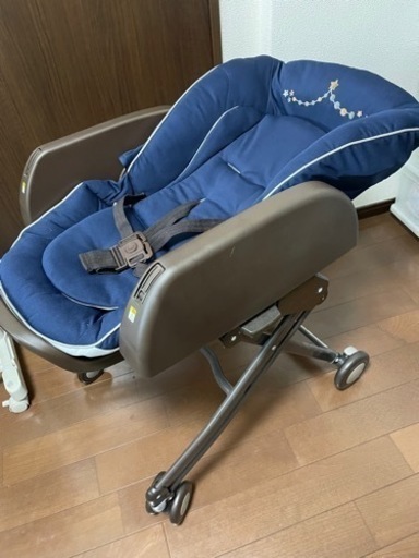 ほぼ新品!! ハイローチェア☆