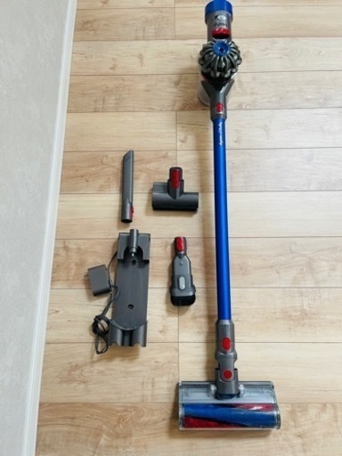 Dyson v7 fluffy 中古