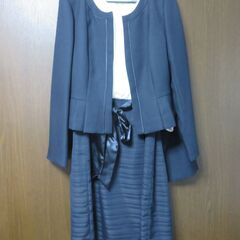 入園・入学式用　紺のアンサンブルスーツ　スカート付き　11号