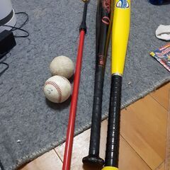 野球、釣り道具=300円