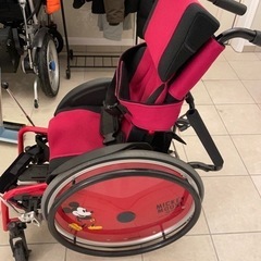 車椅子　子供用