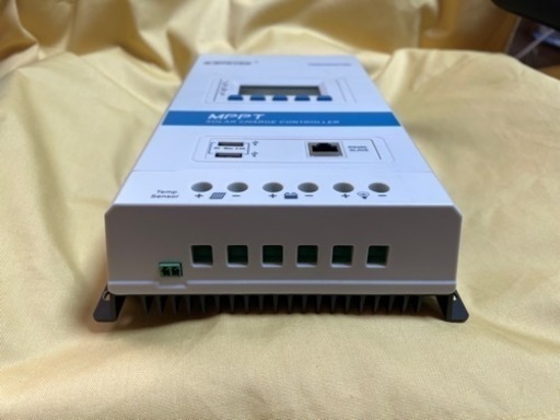 パーツ 【中古】MPPTソーラーコントローラ TRIRON4210N 40A 