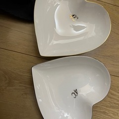 ハート型のお皿２枚