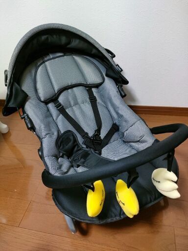 バウンサー、歩行器、ベビージム３点セット