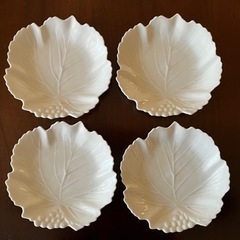 ぶどうの葉の形の平皿　深川製磁　5客