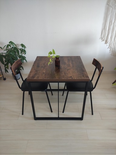 ニトリのキッチンテーブル、チェア2脚、ベンチ- Nitori Kitchen Table, 2 Chairs, and Bench.  SakaiShi Eki  堺市駅