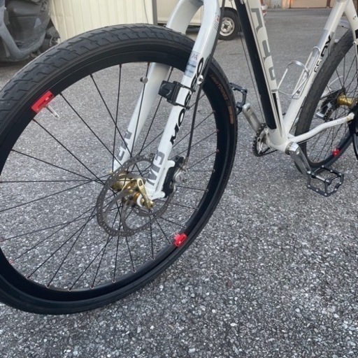 FELT グラベルクロスバイク カスタム車両