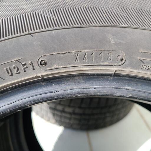 スタッドレス　タイヤ　DUNLOP　WINTERMAXX　WM02　215/60R16