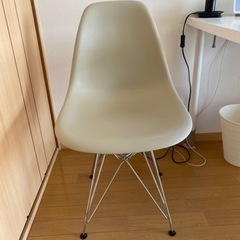 イームズ チェア リプロダクト品