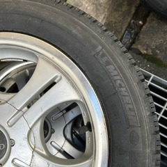 スタッドレス　アルミホイルセット　4本