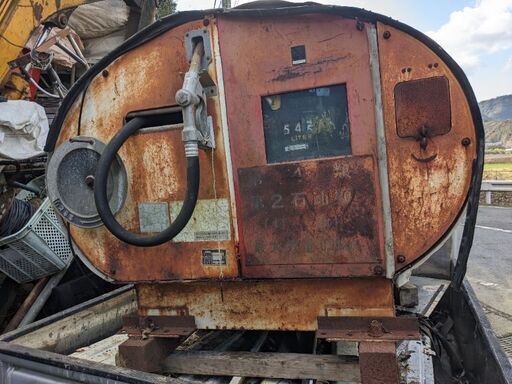 アルミ製タンクローリのタンクだけ５万円売り２トン車用