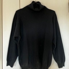 カシミア  タートルネックセーター　Lサイズ